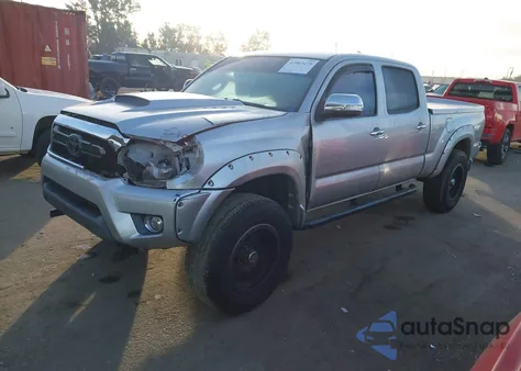 2013 Toyota Tacoma Prerunner V6 z USA, uszkodzony, nr VIN 3TMKU4HN5DM038489